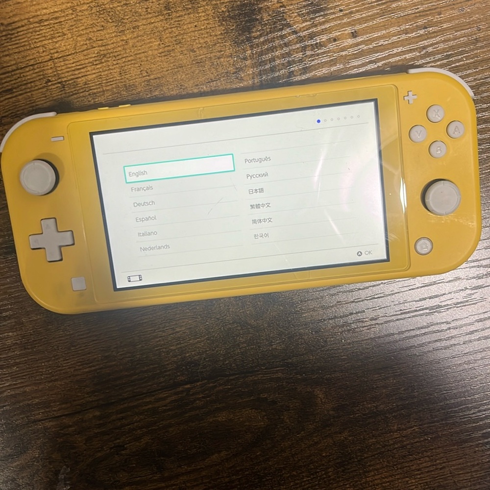 Nintendo Switch Lite - Yellow WORKING